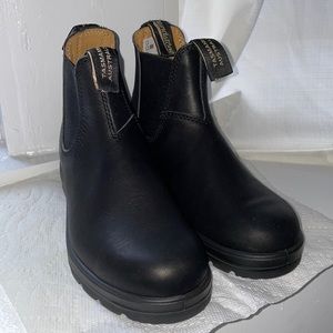 NWOT Blundstone women’s boots